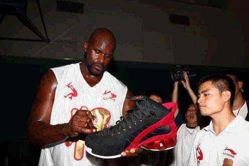 澳超半场：塔普破僵，图雷扳平，中央海岸水手1-1悉尼FC（澳超半场战报：塔普先开纪录，图雷回敬一球，中央海岸水手暂1-1悉尼FC）