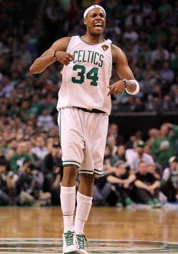 世纪级对决，两大球王又碰头（巅峰对决：两大球王再度相逢）