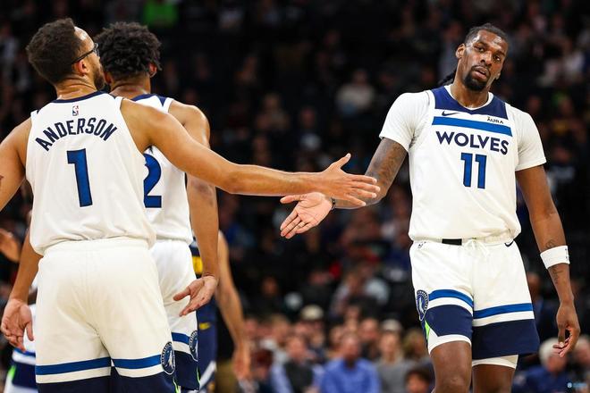 德容恩谈赢切尔西：他们是世俱杯冠军，但我们清楚该如何去踢（德容恩谈胜切尔西：对手是世俱杯冠军，我们清楚该如何应对）