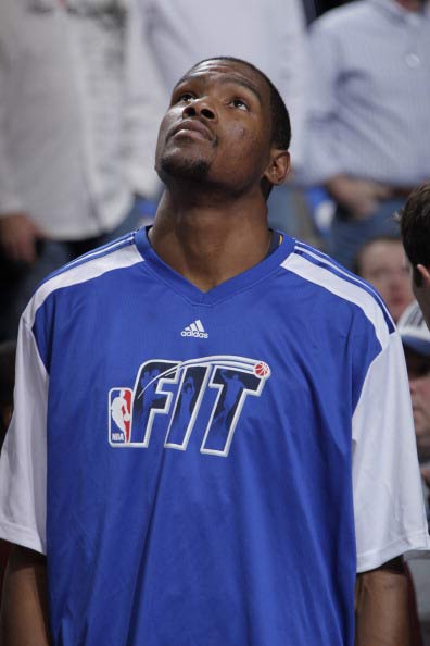 北京时间11月27日04：00，欧冠将会迎来一场...（欧冠北京时间11月27日凌晨4点将上演一场焦点之战）