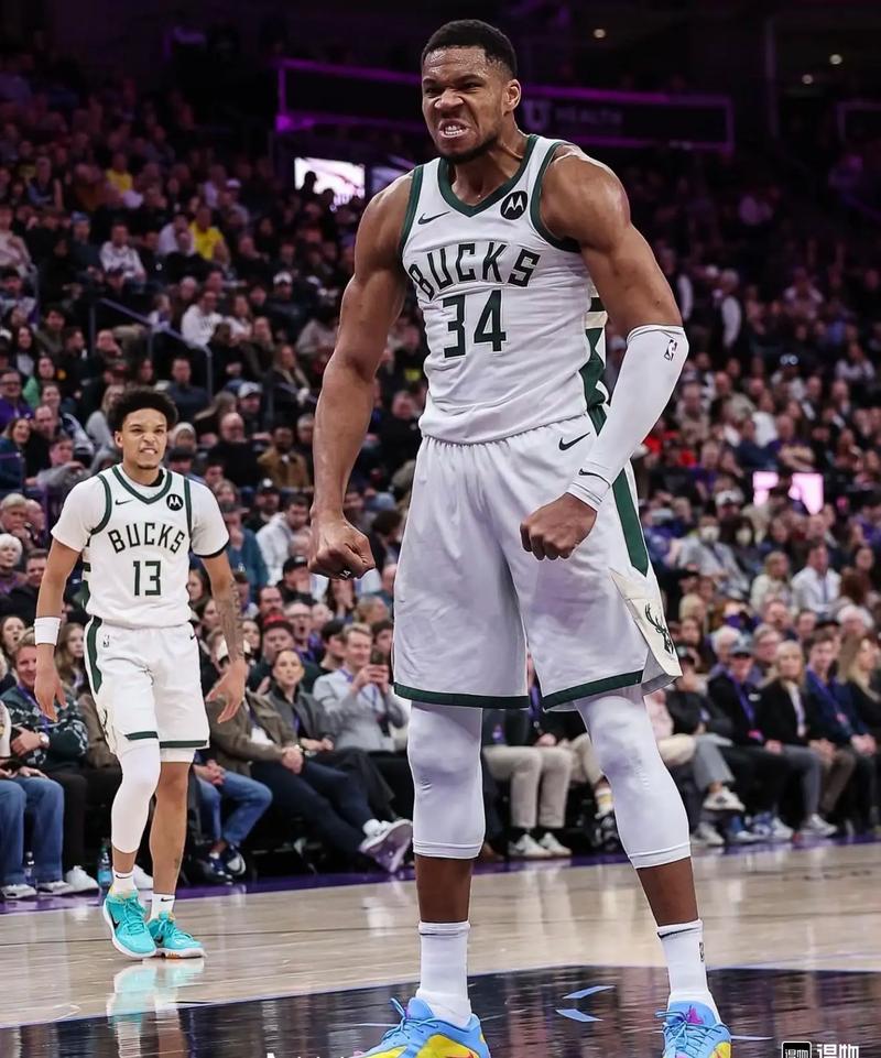 跟队记者：阿莱格里明确要求冬窗买前锋；米兰没考虑齐尔克泽（随队记者称阿莱格里要求冬窗引进前锋，米兰并未考虑齐尔克泽）